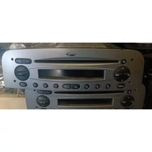 Alfa Romeo 147 GT MP3 gyári rádió 156074555
