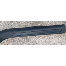 Alfa Romeo Giulietta valamelyik belső küszöb takaró műanyag burkolat 156090597 Alfa Romeo Giulietta valamelyik belső küszöb takaró műanyag burkolat 156090597