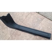 Alfa Romeo Giulietta belső jobb küszöb burkolat 15609059