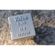 Alfa Romeo 145 155 156 166 GTV vezérlő relé 67717911