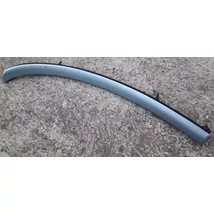 Alfa Romeo 159 ezüst alumínium csíkos kesztyűtartó feletti díszléc 