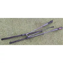 Alfa Romeo 166 gyári bontott ablaktörlő kar pár 