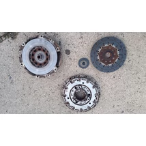Alfa Romeo Giulietta MiTO 4C TCT dupla kuplung tárcsa és szerkezet készlet Fiat Tipo 500X 55257198 gyári bontott kinyomócsapágyakkal
