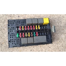 Alfa Romeo GTV 916 Spider gyári bontott biztosíték tábla 