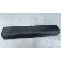 Alfa Romeo GTV 916 Spider jobb oldali ajtókarpit könyöklő 