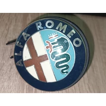 Alfa Romeo GTV Spider 916 hátsó gyári bontott embléma + konzol
