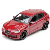 Alfa Romeo Stelvio QV 1:24 modellautó Burago Fém Nyitható Új Dobozos