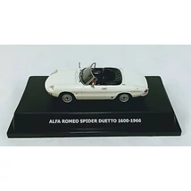 Alfa Romeo Spider Duetto 1600 1966 fehér 1:43 vitrines dobozos új Maxi Car Modellautó
