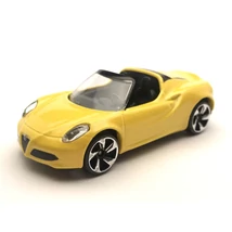 Alfa Romeo 4c Spider 1:57 dobozos Új citromsárga Majorette modellautó