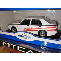 Alfa Romeo 75 Turbo Evoluzione Fehér 1:18 MCG Fém új Modellautó