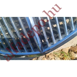 Lancia Thesis diszrács gyári bontott 15601764 kis repedés 