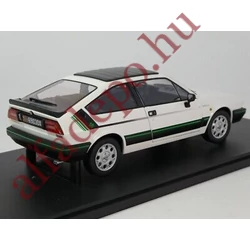 ALFA ROMEO SPRINT 1.5 QUADRIFOGLIO VERDE BALOCCO 1984 1:18 nyitható Modellautó új DOBOZOS
