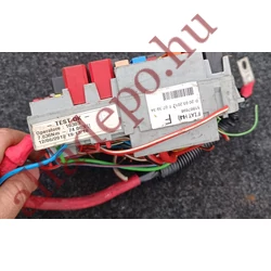 Alfa Romeo Giulietta QV 1750 tbi biztosíték tábla 51867698
