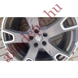 Maserati Levante 9jx20 gyári alufelni 1db bontott 6700447013849
