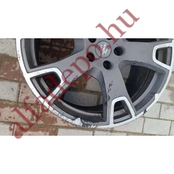 Maserati Levante 9jx20 gyári alufelni 1db bontott 6700447013849