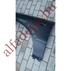 Lancia Thesis bal első sárvédő rozsdamentes apróbb jég nyomok Lancia Thesis bal első sárvédő rozsdamentes apróbb jég nyomok