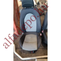 Alfa Romeo Mito első szürke fekete ülés pár Punto 2 Alfa Romeo147 modellekbe is