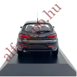 Alfa Romeo 147 Facelift Fekete 1:43 Maxichamps Minichamps Modellautó uj Dobozos