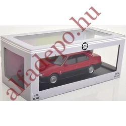 Alfa Romeo 164 Q4 3.0 24v fém 1:18 Triple 9 Piros modellautó új Dobozos