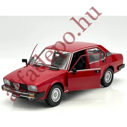 Alfa Romeo Alfetta Berlina 2000L 1978 1:18 piros MITICA modellautó Új Dobozos