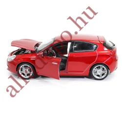 Alfa Romeo Giulietta Rosso 1:24 Burago BBurago modellautó fém nyitható Dobozos ÚJ