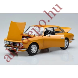 Alfa Romeo 1750 GTV 1:18 Norev Modellautó fém nyitható Új 