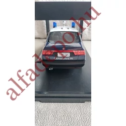 Alfa Romeo 155 Carabinieri 1:18 Triple9 fém új Dobozos Modellautó