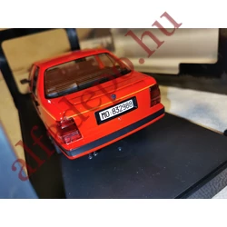 Lancia Thema 8.32 Ferrari 1S MITICA 1:18 nyitható modellautó