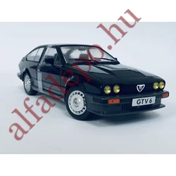 Alfa Romeo GTV GTV6 1:18 modellautó Solido Fekete 