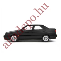 Alfa Romeo 155 Q4 turbo 2.0i 16V Fekete 1992 1:18 Laudo Racing Új Modellautó