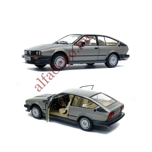 Alfa Romeo GTV GTV6 1:18 modellautó Solido bézs szín, fa hatású kormány ÚJ dobozos