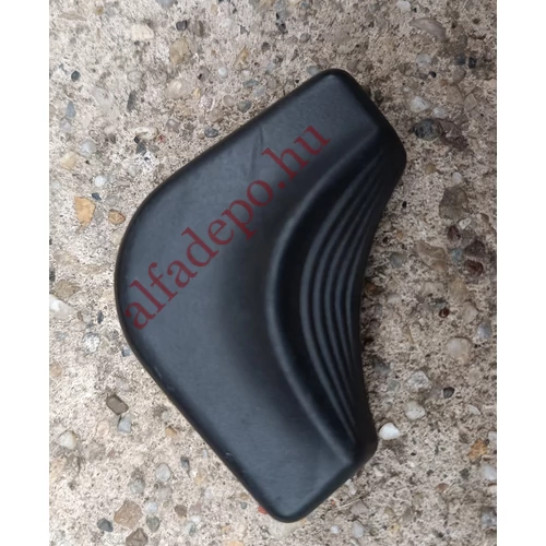 Alfa Romeo GTV biztonsági öv felső csavartakaró fekete 177213780