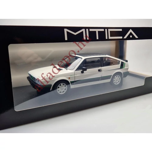 ALFA ROMEO SPRINT 1.5 QUADRIFOGLIO VERDE BALOCCO 1984 1:18 nyitható Modellautó új DOBOZOS