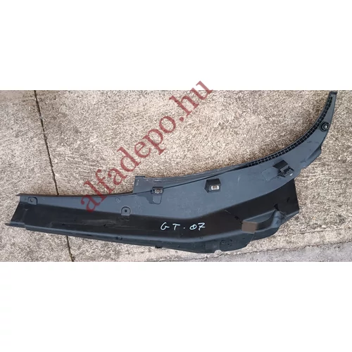 Alfa Romeo GT 147 jobb levélrács gyári bontott 46558850