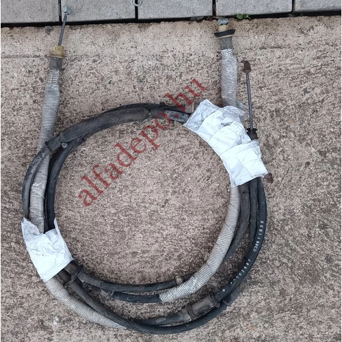Alfa Romeo Giulietta kézifékkötél pár 50502987 50502989 gyári 