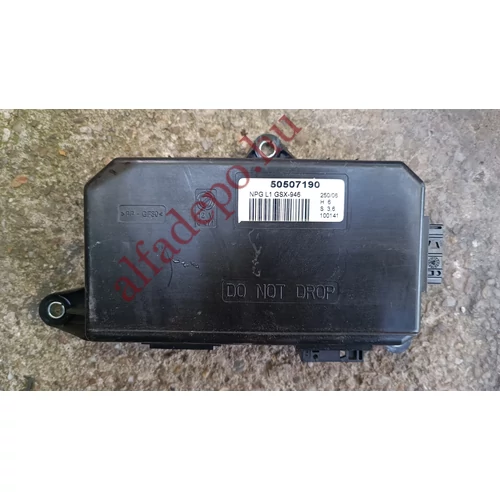 Alfa Romeo Brera bal ajtó vezérlő panel 50507190