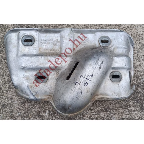 Alfa Romeo 159 1.9 2.2 jts katalizátor felső hővédő lemez 51767651