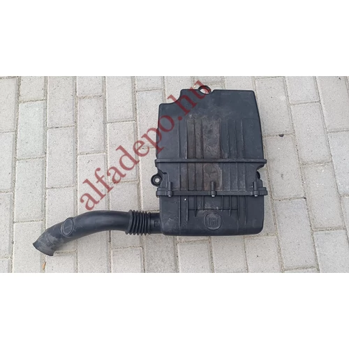 Fiat Grande Punto Evo 1.2 1.4 8v levegőszűrő ház légszűrőház gyári bontott 51773400