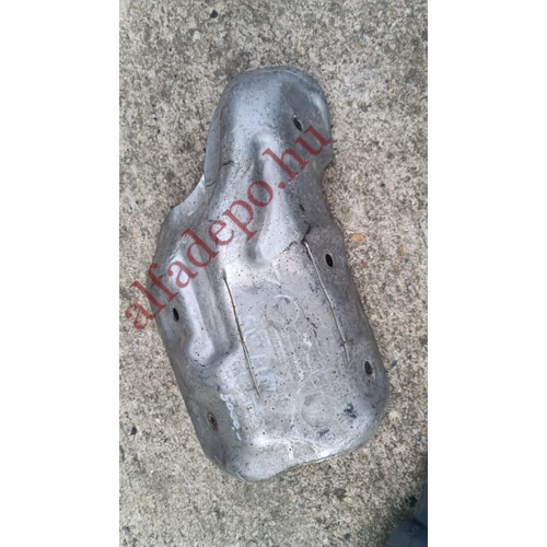 Alfa Romeo Giulietta QV 1750tbi kipufogó turbó hővédő lemez gyári bontott 51823706 Alfa Romeo Giulietta QV 1750tbi kipufogó turbó hővédő lemez gyári bontott 51823706