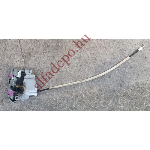 Lancia Delta jobb hátsó ajtózár központi zár 51850876