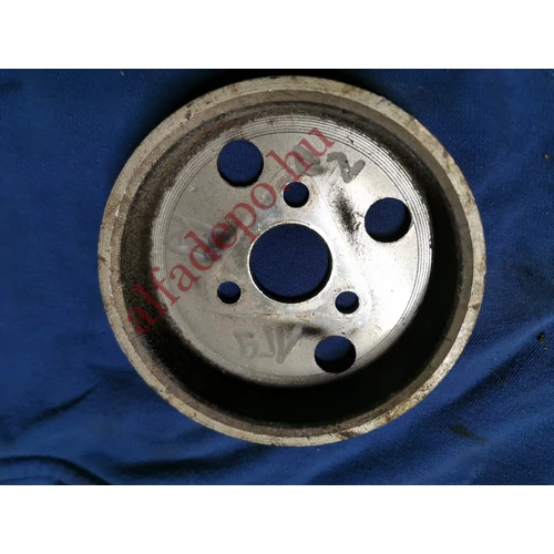 Alfa Romeo 159 tbi 2.0 jtdm szervószivattyú ékszíjtárcsa 55225335