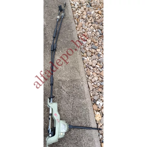 Alfa Romeo 166 2.0 v6 turbó benzin gyári kulissza bontott bowdenekkel 55347322