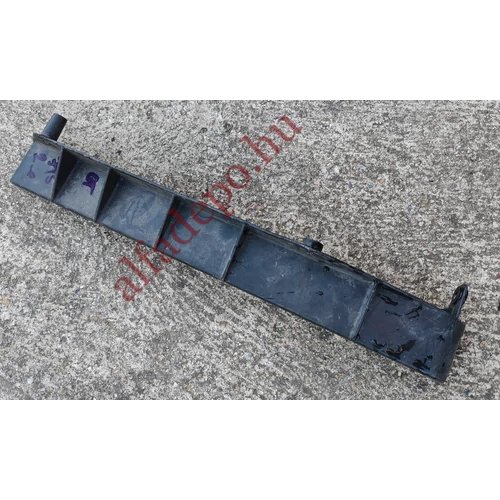 Alfa Romeo 147 156 gt gtv 1.6 1.8 2.0 ts jts hosszbordás szíj takaró elem 60629423