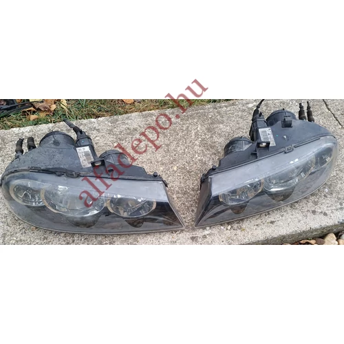 Alfa Romeo 156 Facelift első fényszóró lámpa pár gyári bontott 60695646 60595647