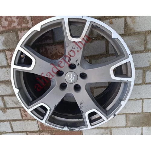 Maserati Levante 9jx20 gyári alufelni 1db bontott 6700447013849
