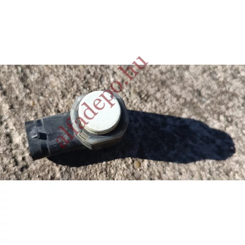 Alfa Romeo Giulietta Mito Lancia Delta stb tolatóradar gyári bontott fehér 735477988 Alfa Romeo Giulietta Mito Lancia Delta stb tolatóradar gyári bontott fehér 735477988