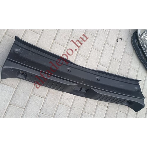 Fiat Croma hátfal burkolat gyári bontott 735536213