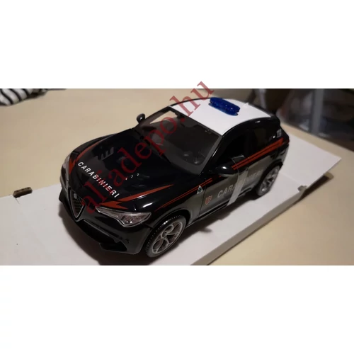 Alfa Romeo Stelvio QV 1:24 modellautó Burago Carabinieri