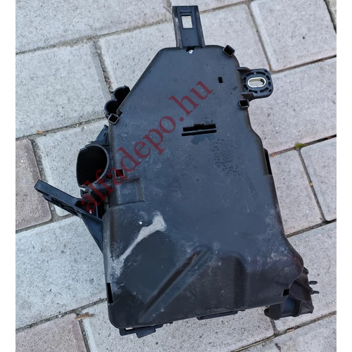 Alfa Romeo Giulietta külső biztosíték tábla takaró alsó + felső 