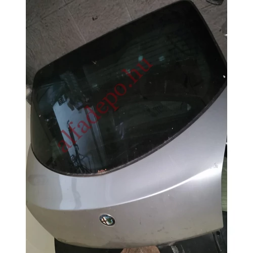 Alfa Romeo GT ezüst csomagtérajtó rozsdamentes 